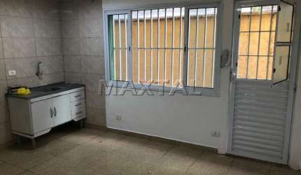 Casa para locação de 1 dormitório em condomínio fechado, próximo ao Metrô Estação Carandiru.
