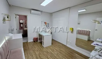Casa comercial 250m², 6 salas, 5 banheiros, 2 vagas, com acessibilidade, próximo a Brás Leme.