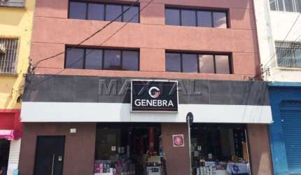 Prédio comercial no Centro de São Paulo com 1.000m² com 3 salas e 8 banheiros.