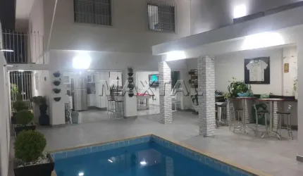 Sobrado à venda no Imirim com piscina, 3 dormitórios, suíte, sala estar e 5 banheiro 4 vagas.