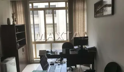 Sala Comercial 88m², com dois ambientes, 2 banheiros ao Lado da Catedral da Sé.
