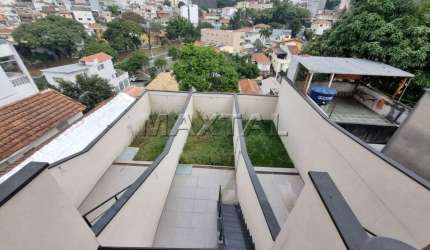Sobrado à venda, de 135m² com excelente acabamento, amplo imóvel com 3 suítes com varanda e 2 vagas.