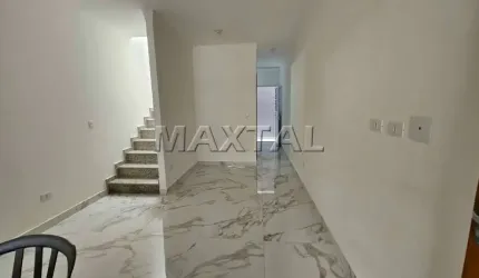 Sobrado à venda, com 110 m², 3 quartos, 1 suíte, 2 vagas, próximo a Avenida Água Fria.