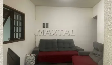 Sobrado à Venda, com 2 Quartos, 2 vagas e 2 banheiros com 125 m² na Vila Nivi.