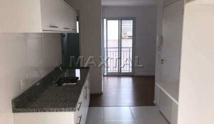 Apartamento de condomínio mobiliado, 47m², 2 dormitórios, 1 sala, 1 banheiro, área de serviço.