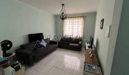 Sobrado de 112m², 3 dormitórios, sala, cozinha, 3 banheiros, área de serviço, 1 vaga de garagem.