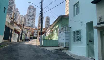 Casa de Vila 75m² em Santana para alugar. Com 2 dormitórios, a 3 minutos da Avenida Braz Leme.