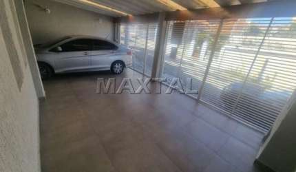 Casa térrea na região de Santana, de 80m². Com 2 dormitórios sendo 1 suíte, 2 banheiros e  2 vagas.