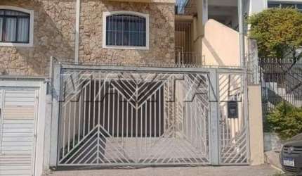 Sobrado à venda, 129m², com 3 dormitórios, 2 banheiros, 3 vagas de garagem na Vila Portuguesa