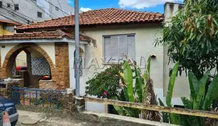 Terreno à venda de 160,54 m² ,com casa de 2 dormitórios, na Parada Inglesa.