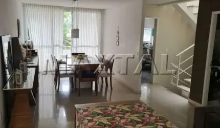 Sobrado à venda de 225m² com 4 dormitórios, 3 suítes e 4 vagas. No Tremembé.