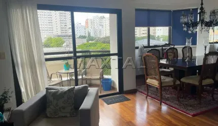 Apartamento à venda, 3 suítes, 5 banheiros, 3 vagas de garagem, com sacada. Em Higienópolis.