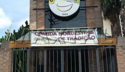Salão Comercial à venda  de 402m², 6 banheiros e 5 vagas, na Avenida Engenheiro Caetano Alvares.