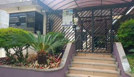 Apartamento à venda na Vila Guilherme, com 2 dormitórios e 1 vaga de garagem.