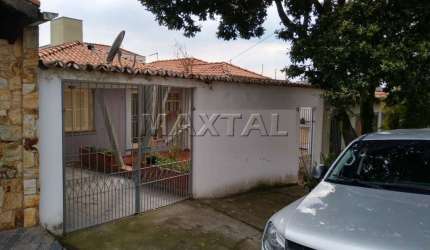Casa Térrea à venda com 2 quartos 1 vaga, quintal com metragem de 8 x 24 , na Bortolândia.