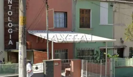 Sobrado para locação em Santana, com 2 dormitórios, e 1 vaga coberta perto do metrô.