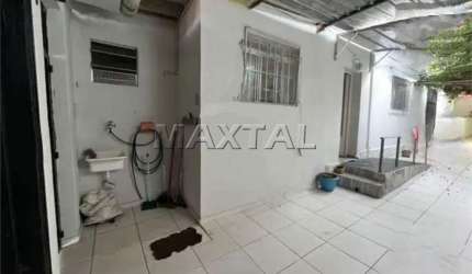 Terreno no Imirim, com 3 casas  em boas condições de moradia, ótimo para investidores.