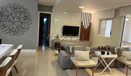 Apartamento à venda na Santa Teresinha, com 3 suítes, living 2 ambientes e 3 vagas, de 140m².