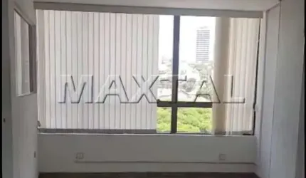 Sala comercial duplex, com 2 Banheiros e 1 Vaga, de 80m² a 1,6mk do Metro São Paulo.
