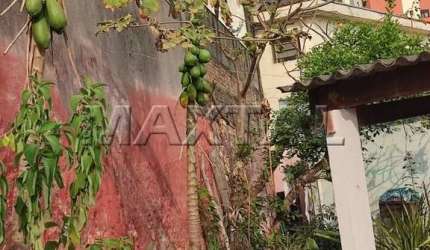 Casa à venda com 2 quartos, 1 suíte sala, edicula e 3 vagas, no Jardim Picolo.