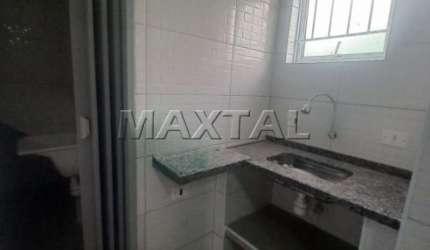 Studio para alugar com 30m², 1 quarto e sem vaga, 500 metros do metrô Parada Inglesa.