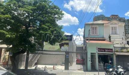 Sobrado para locação, de 250m², com 3 dormitórios, 1 suíte e lavanderia, na Vila Mariana.