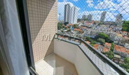 Apartamento com 3 dormitórios,  suítes, sala, cozinha, 3 banheiros, sacada e duas vagas de garagem.
