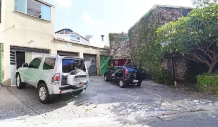 Imóvel no Pacaembu com 200 metros de área, banheiro,cozinha         a,dois anares