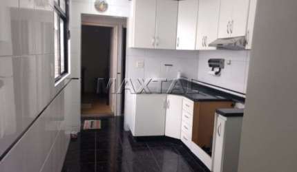 Casa Térrea à venda com 100 m² no Imirim. Com 3 quartos, sendo 1 suíte e 2 vagas de garagem.