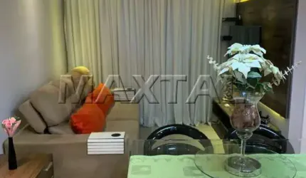 Apartamento à venda de 45m² com 2 dormitórios, 1 sala, no Jardim Modelo.