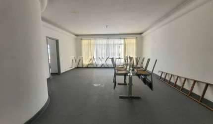 Sobrado Residencial ou Comercial em Santana com 5 dormitórios, 4 banheiros e 4 vagas.