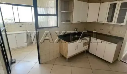 Apartamento à venda na Avenida Santa Inês, 3 quartos, 1 suíte, 2 banheiros, 1 vaga de garagem.