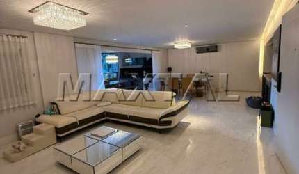 Apartamento  de 186m²  com 3 dormitórios sendo 2 suítes, 3 vagas , 5 banheiros,  Próximo A Braz Leme