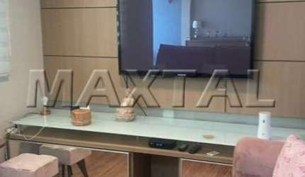 Casa à venda de 246m² de 3 quartos sendo 1 suíte, em Jardim Rosana, Guarulhos, próximo a UBS.