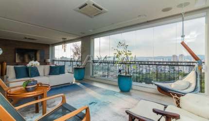 Apartamento à Venda em Santana com 231m²,4 dormitórios sendo 2 Suítes, 4 vagas com Varanda gourmet.