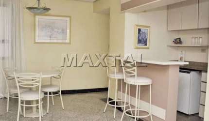 Flat residencial na Região de Santana com 50m², com 1 banheiro e 1 vaga com manobrista.