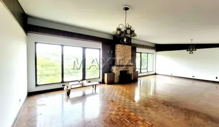 Casa para locação  com varanda, 7 dormitórios, 2 suítes , 6 banheiros, 4 vagas em Perdizes