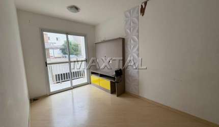 Apartamento para locação na Av. Aricanduva, de 45 m²  no primeiro andar, com 2 dormitórios e 1 vaga.