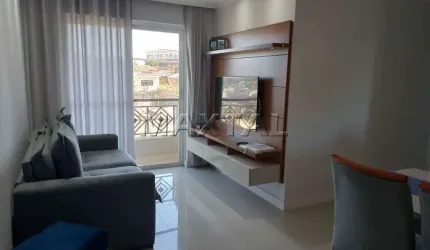 Apartamento com 2 dormitórios com armários planejados, sala com varanda- Vila Pita