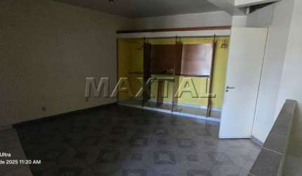 Sobrado no Jardim São Paulo com 04 quartos, 04 banheiros, sala, copa e cozinha, terraço e vaga.