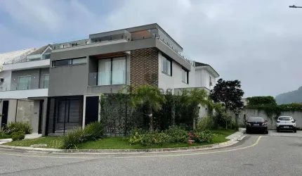 Casa em condomínio fechado com 4 quartos à venda na Rua Desembargador Wellington Jones Paiva, Vargem Pequena, Rio de Janeiro, 232 m2 por R$ 2.100.000