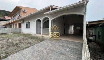 Casa à venda, 204 m² por R$ 690.000,00 - Roçado - São José/SC