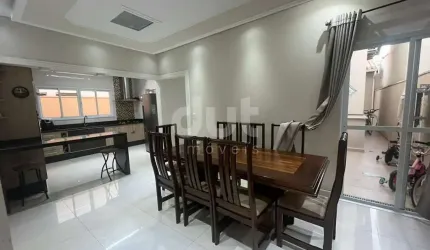 Casa em condomínio fechado com 4 quartos à venda na Avenida Santana, 1990, Jardim Golden Park Residence, Hortolândia, 180 m2 por R$ 1.043.000