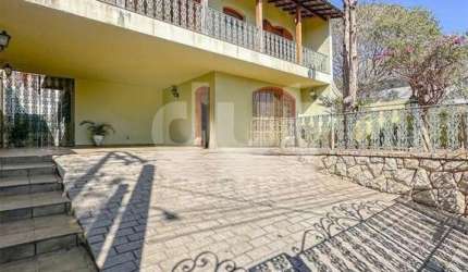 Casa com 3 quartos à venda na Renê Alves Barbosa, 221, Nova Itatiba, Itatiba, 420 m2 por R$ 940.000
