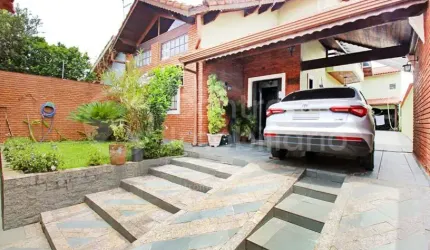 CASA à venda com 5 quartos em Peruíbe, no bairro Centro