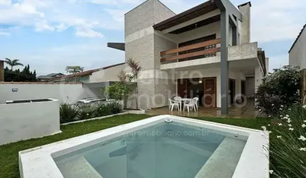 CASA à venda com piscina e 3 quartos em Peruíbe, no bairro Cidade Nova Peruíbe