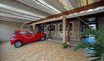 CASA à venda com 3 quartos em Peruíbe, no bairro Parque Balneario Oasis