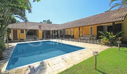 CASA à venda com piscina e 5 quartos em Peruíbe, no bairro Estância São Marcos