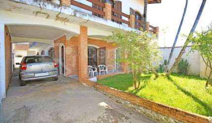 CASA à venda com 4 quartos em Peruíbe, no bairro Centro