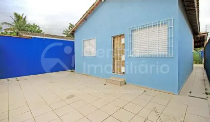 CASA à venda com 2 quartos em Peruíbe, no bairro Jardim Somar